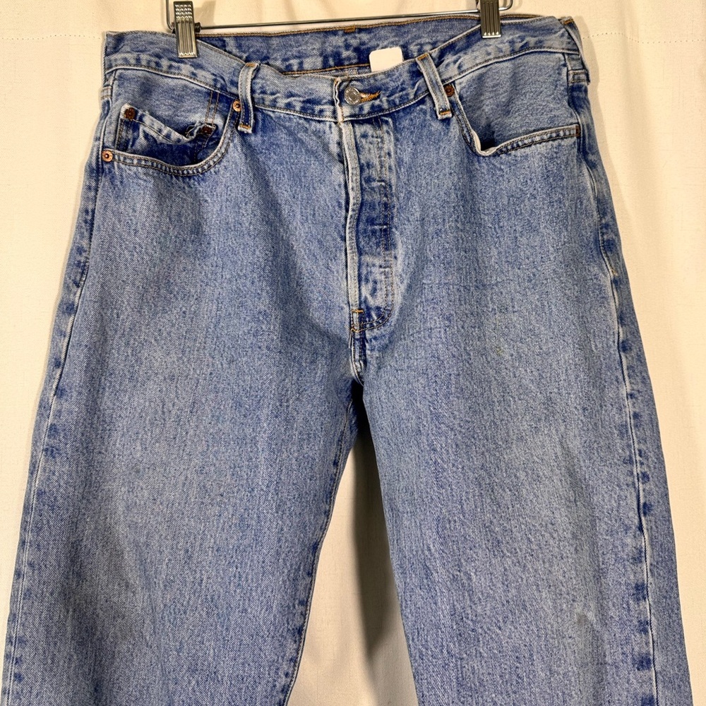 Vintage Levi’s Denim Jeans w/ Cropped Raw Hem - Picture 3 of 7